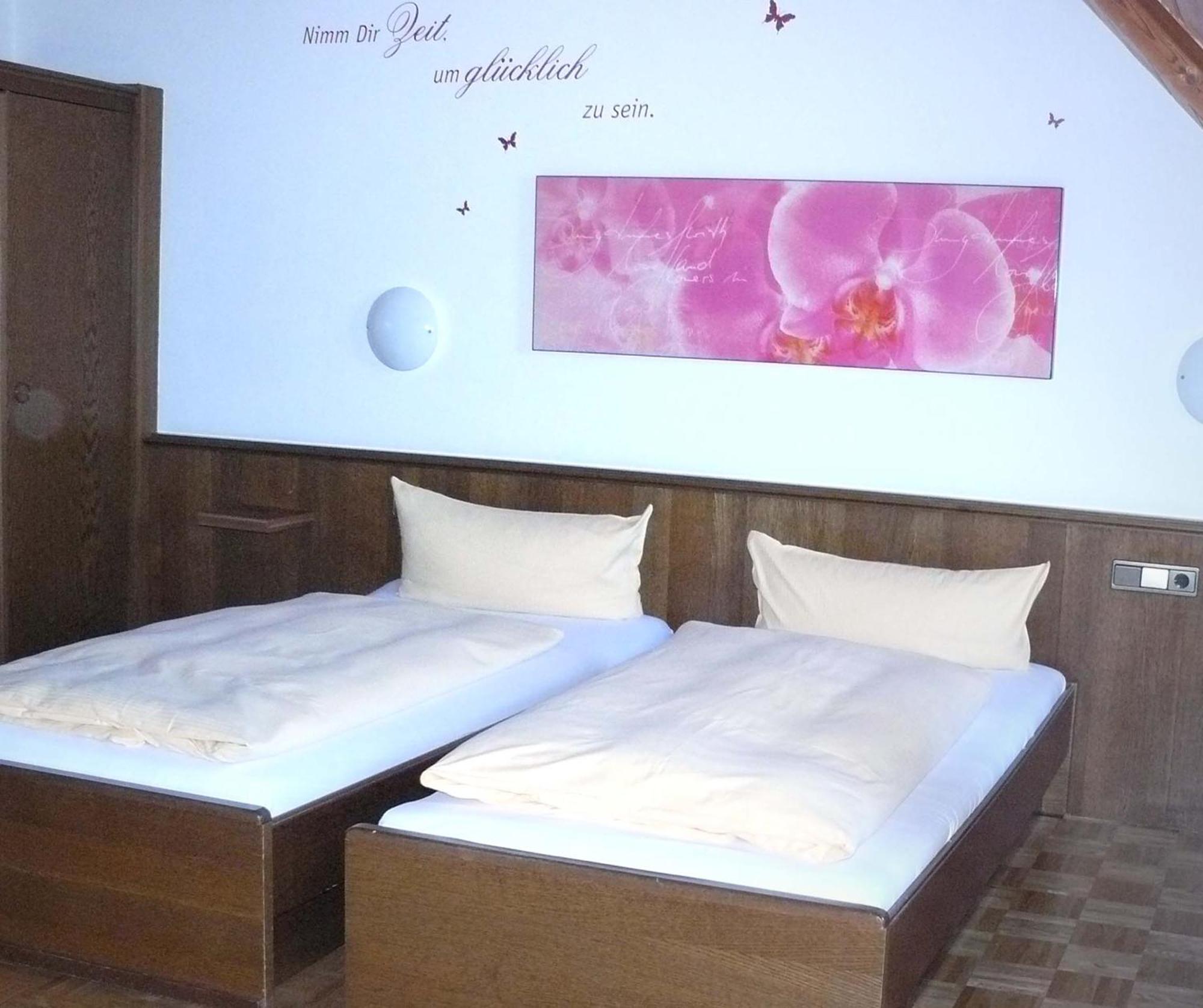 Hotel-Restaurant Zur Kanne Шиферщад Екстериор снимка